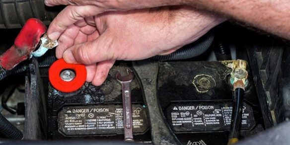 intretinere baterii panouri fotovoltaice